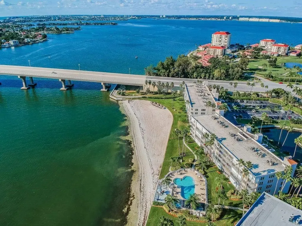 6265 Sun Boulevard St Petersburg FL 33715
