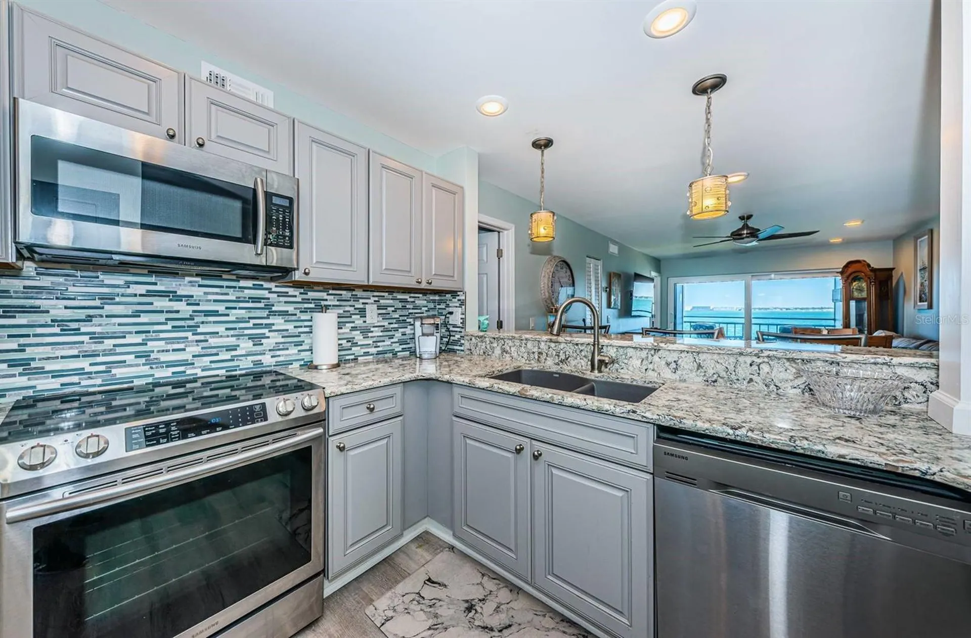 6265 Sun Boulevard St Petersburg FL 33715