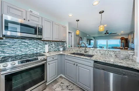 6265 Sun Boulevard St Petersburg FL 33715