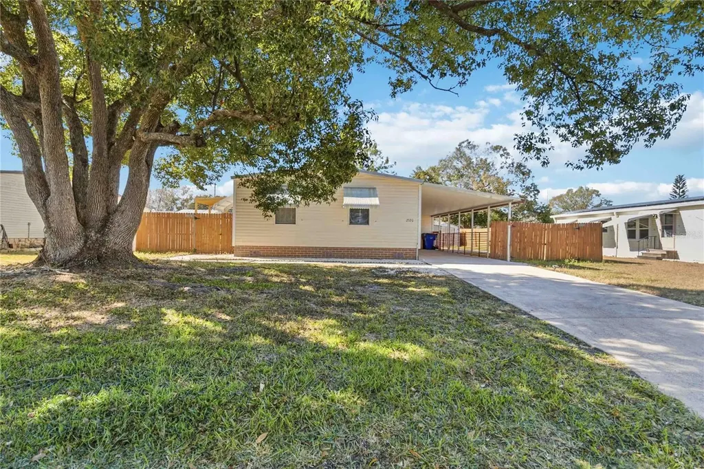 2320 Darby Lane St Cloud FL 34769