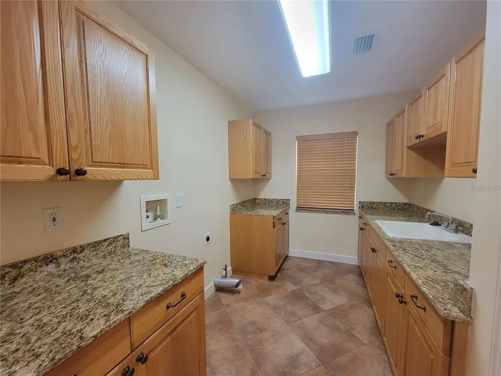 10209 Thurston Groves Boulevard Largo FL 33778
