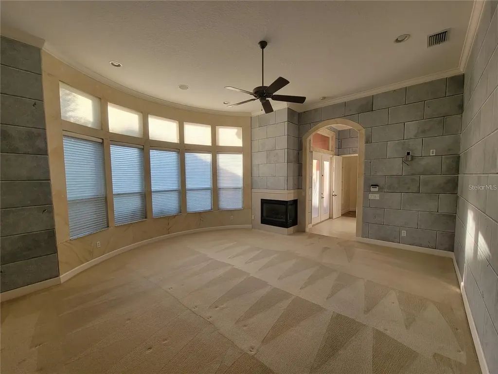 10209 Thurston Groves Boulevard Largo FL 33778