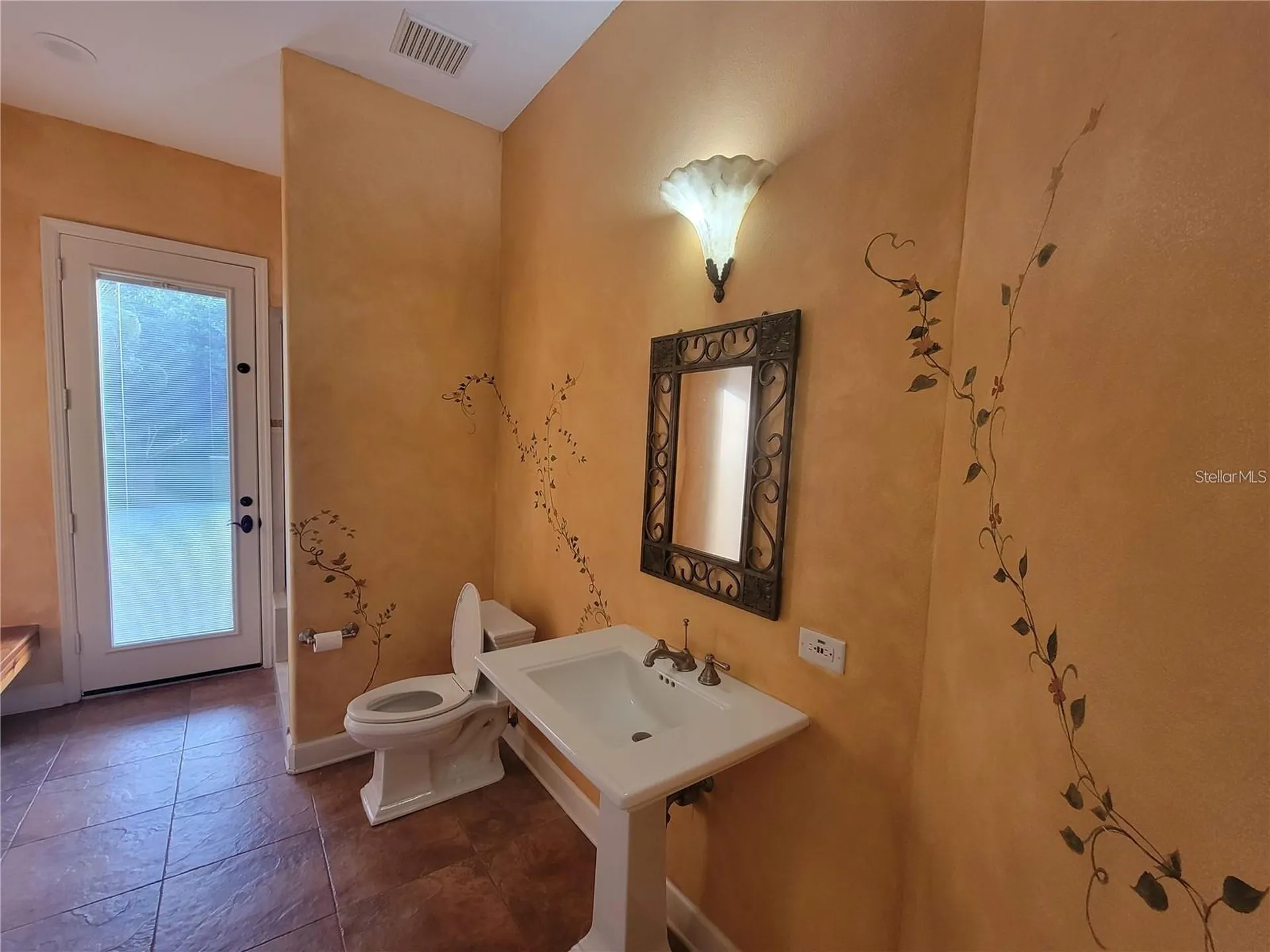 10209 Thurston Groves Boulevard Largo FL 33778