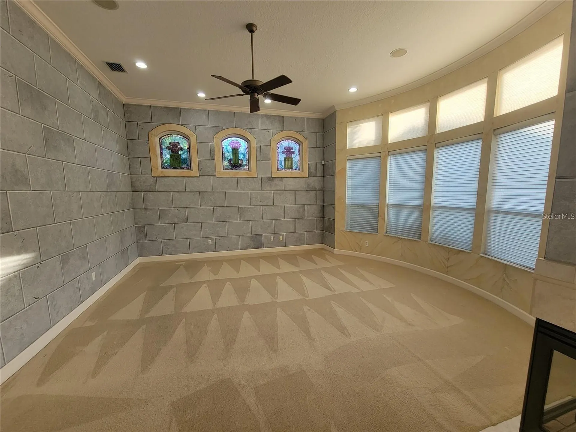 10209 Thurston Groves Boulevard Largo FL 33778