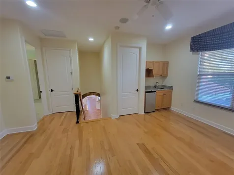10209 Thurston Groves Boulevard Largo FL 33778