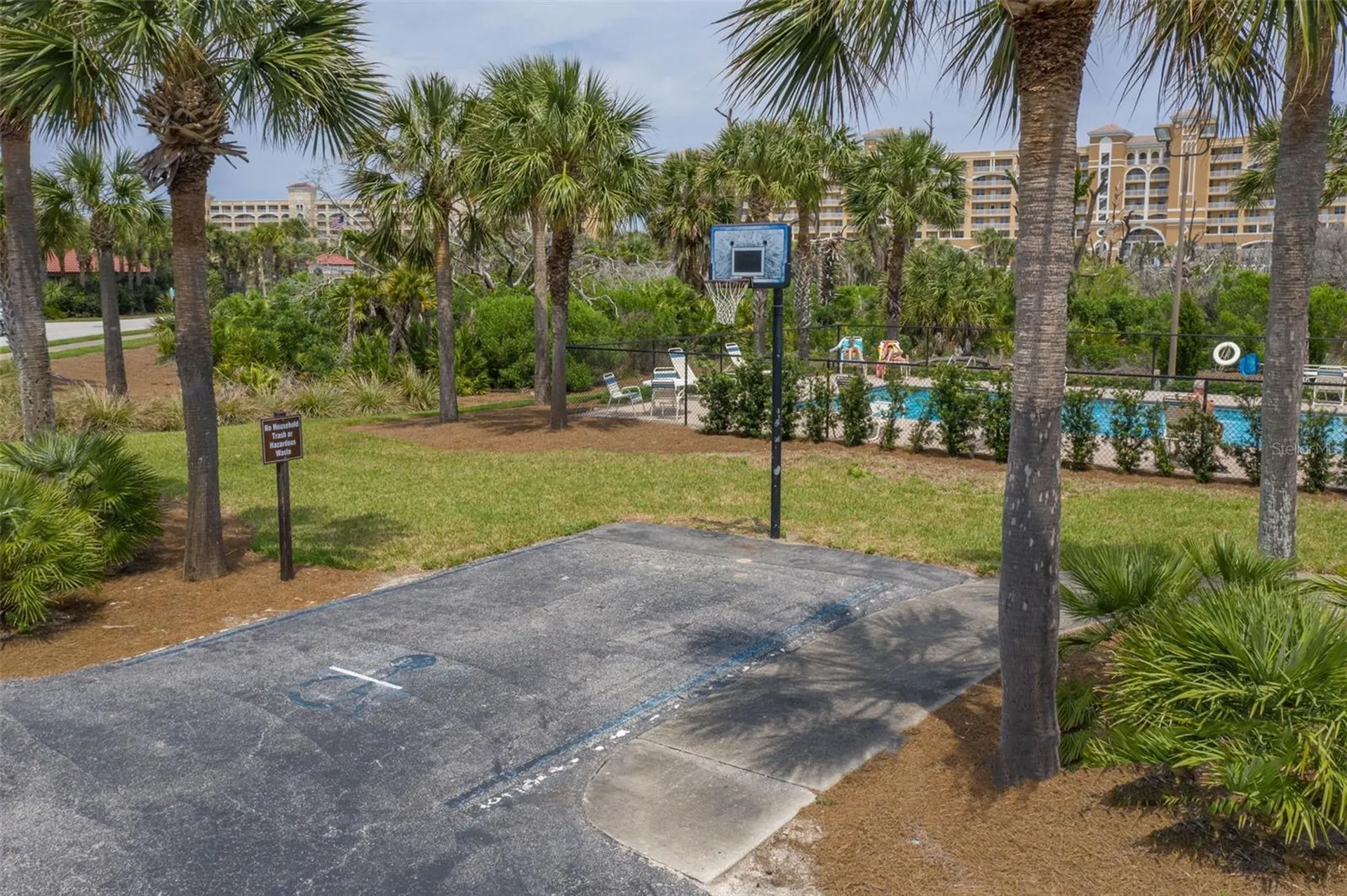 13 Las Brisas Way Palm Coast FL 32137