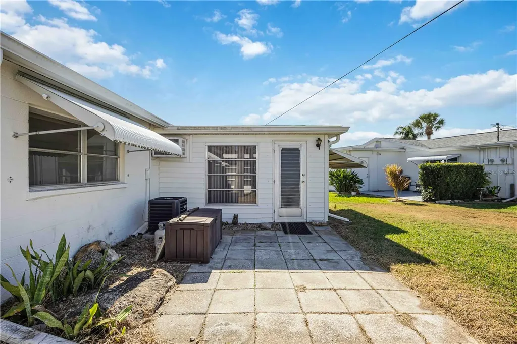 6118 Coral Way Bradenton FL 34207