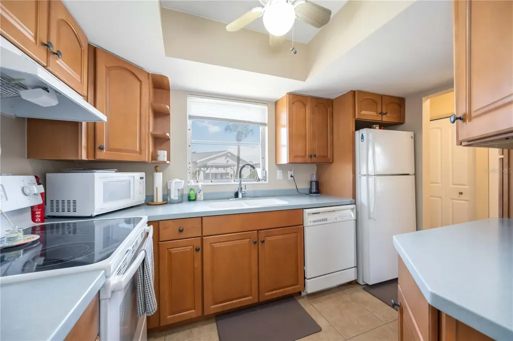 6118 Coral Way Bradenton FL 34207