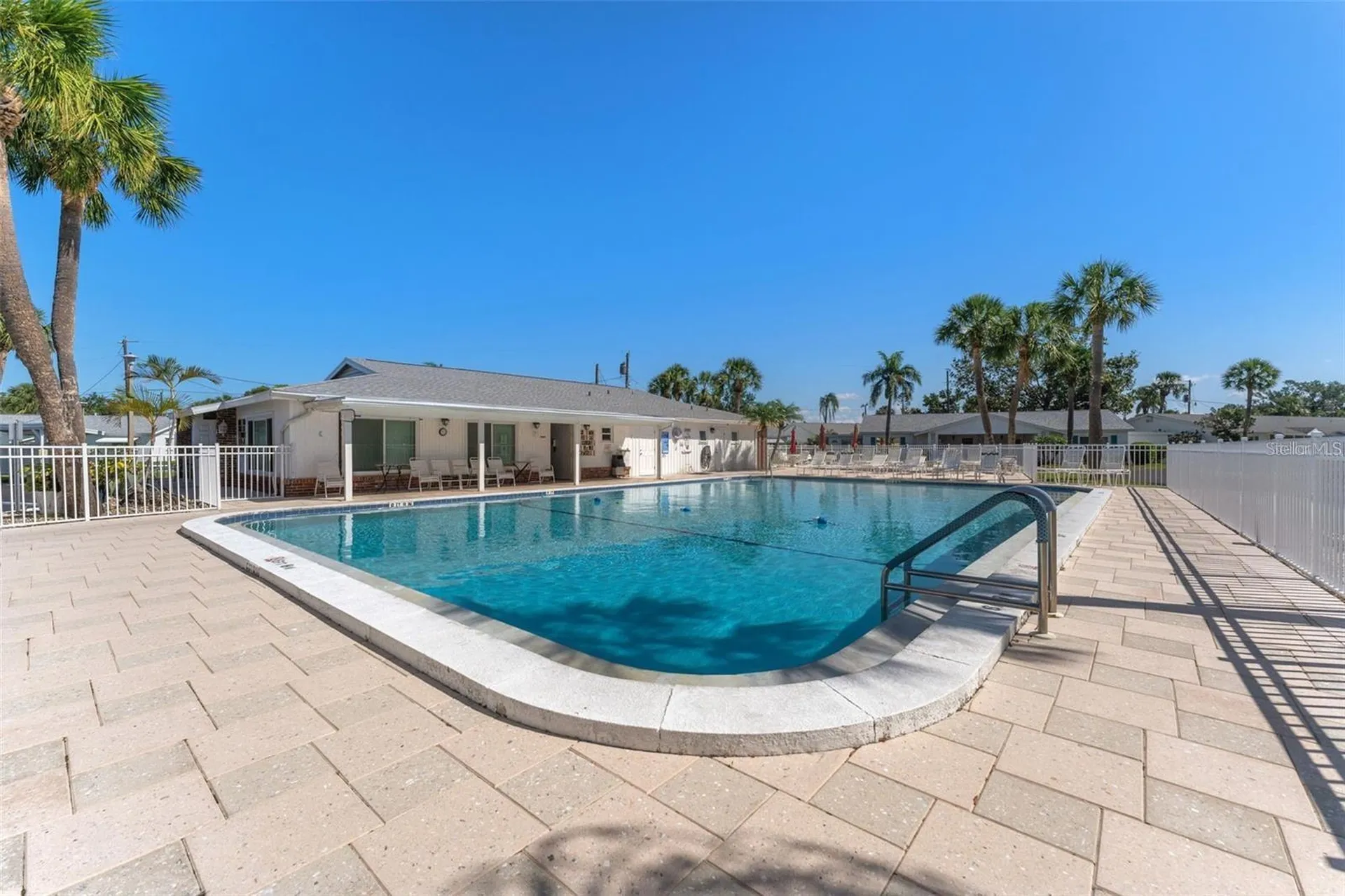 6118 Coral Way Bradenton FL 34207