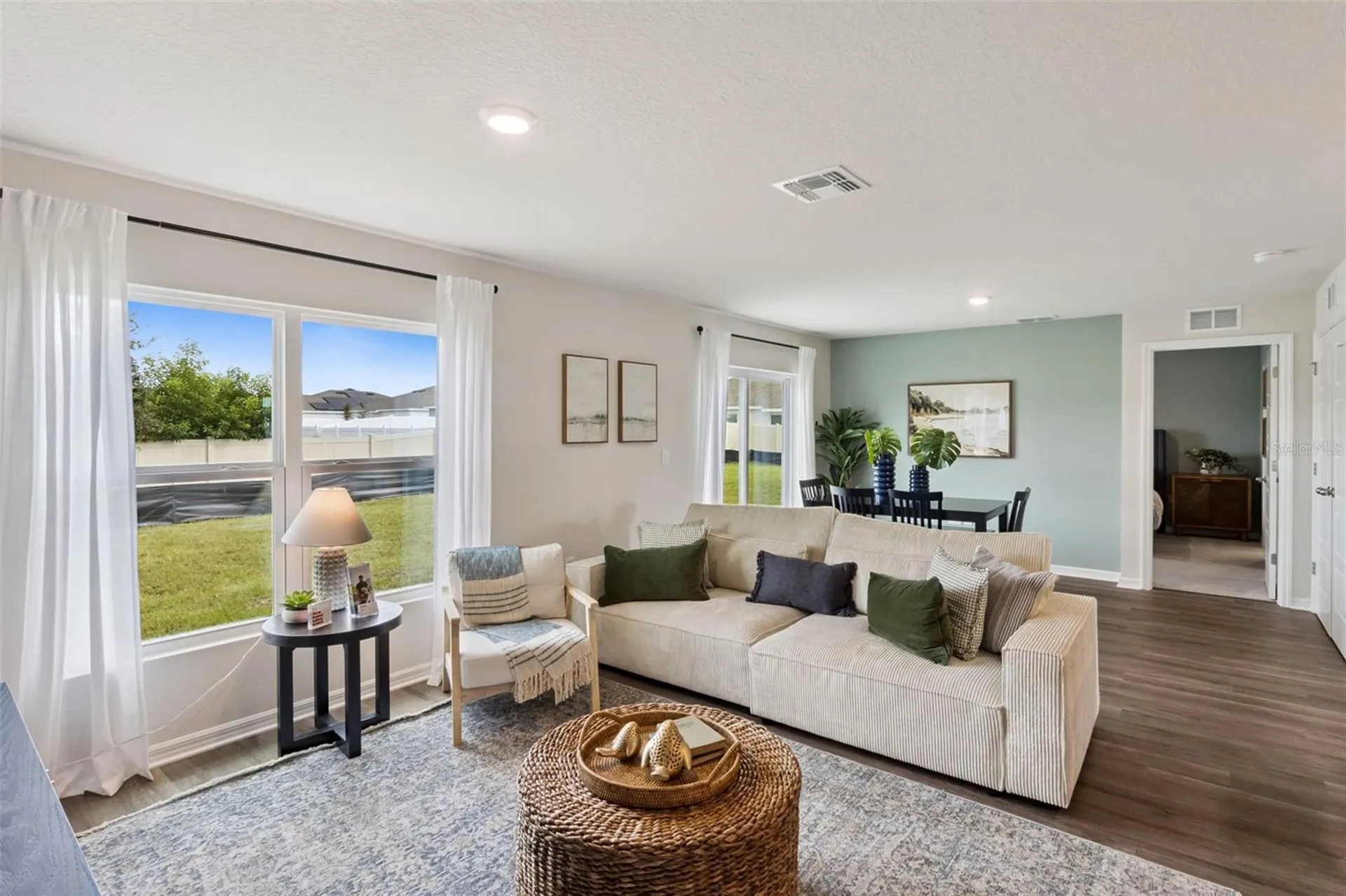 745 Paris Drive Kissimmee FL 34759