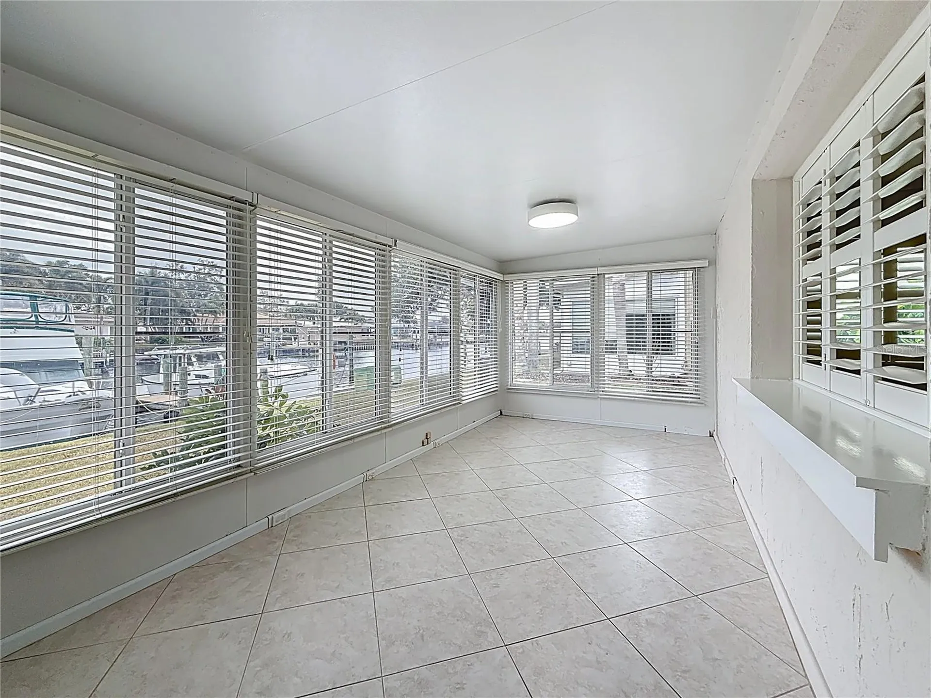 6747 Cape Hatteras Way NE St Petersburg FL 33702