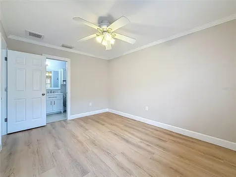6747 Cape Hatteras Way NE St Petersburg FL 33702