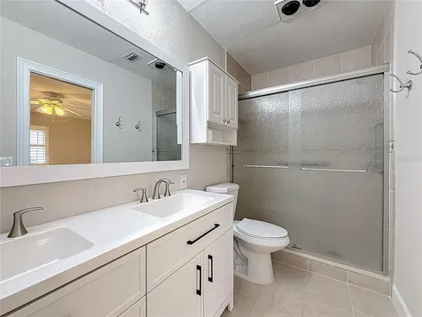6747 Cape Hatteras Way NE St Petersburg FL 33702