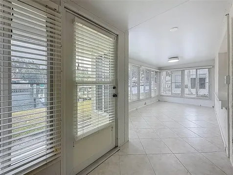 6747 Cape Hatteras Way NE St Petersburg FL 33702