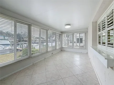 6747 Cape Hatteras Way NE St Petersburg FL 33702