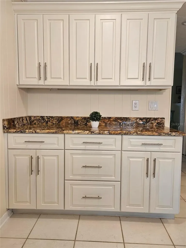 1706 S Lakeside Court Venice FL 34293