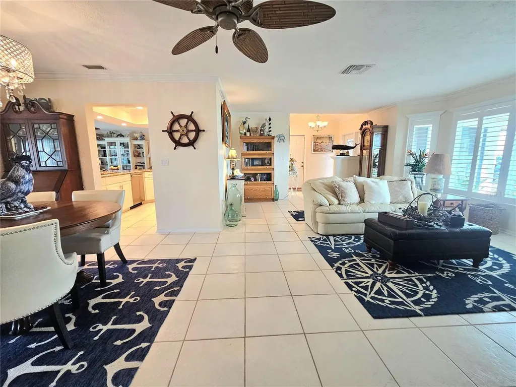1706 S Lakeside Court Venice FL 34293