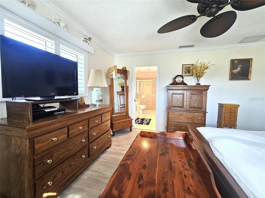 1706 S Lakeside Court Venice FL 34293