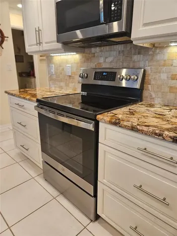 1706 S Lakeside Court Venice FL 34293