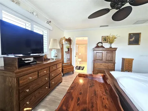 1706 S Lakeside Court Venice FL 34293