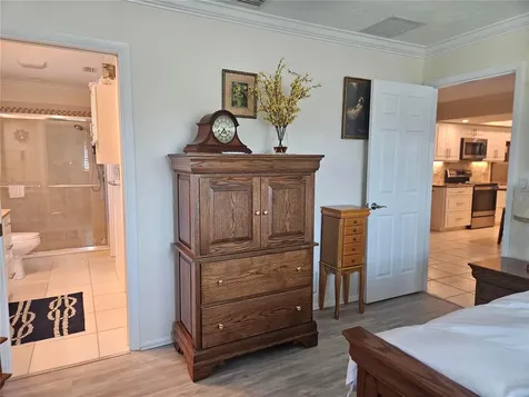 1706 S Lakeside Court Venice FL 34293