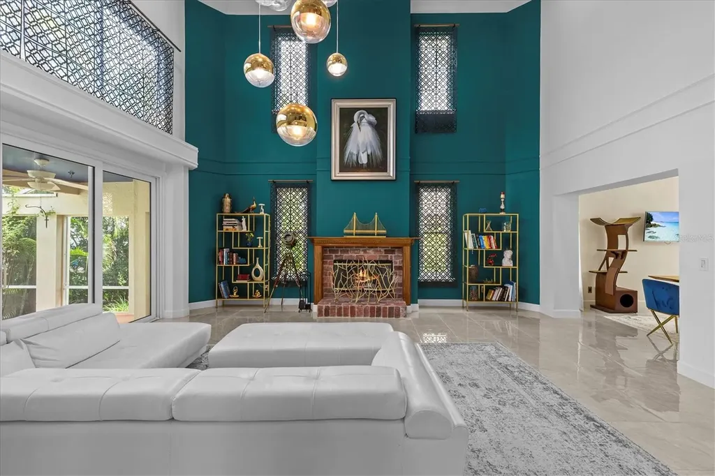 5914 La Rosa Lane Apollo Beach FL 33572
