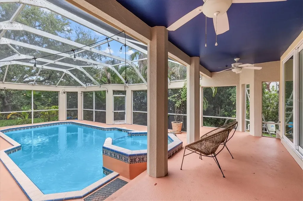5914 La Rosa Lane Apollo Beach FL 33572