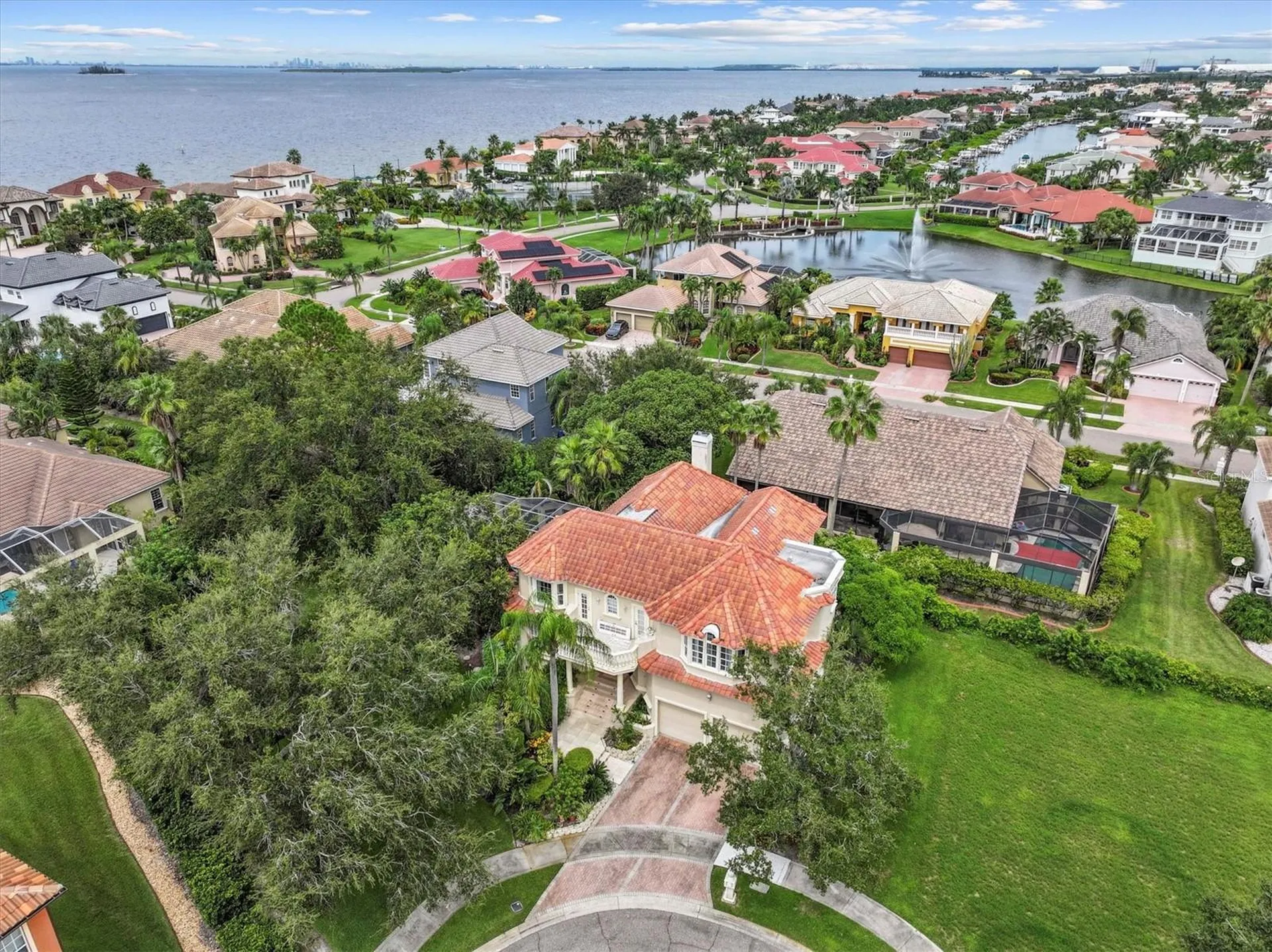 5914 La Rosa Lane Apollo Beach FL 33572