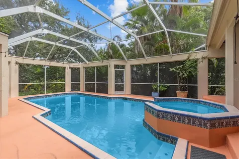 5914 La Rosa Lane Apollo Beach FL 33572