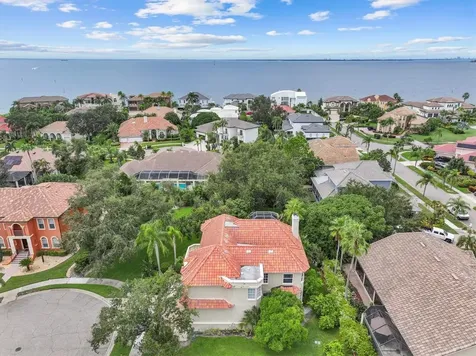5914 La Rosa Lane Apollo Beach FL 33572