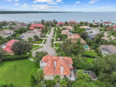 5914 La Rosa Lane Apollo Beach FL 33572