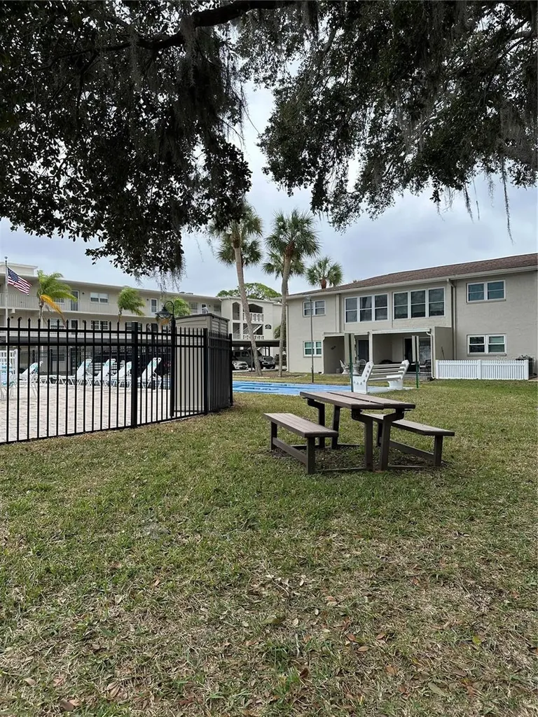 821 Patricia Avenue Dunedin FL 34698