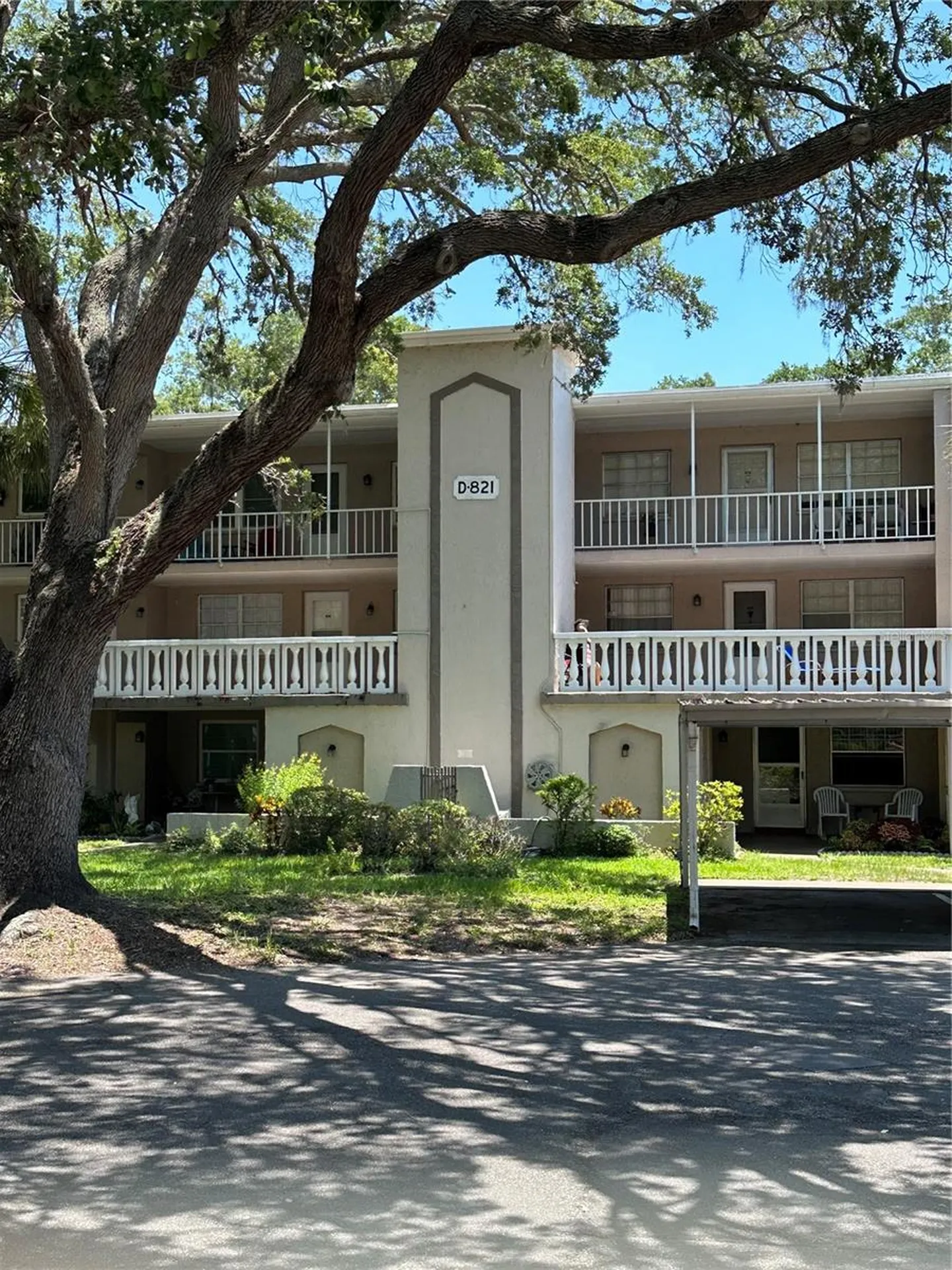 821 Patricia Avenue Dunedin FL 34698