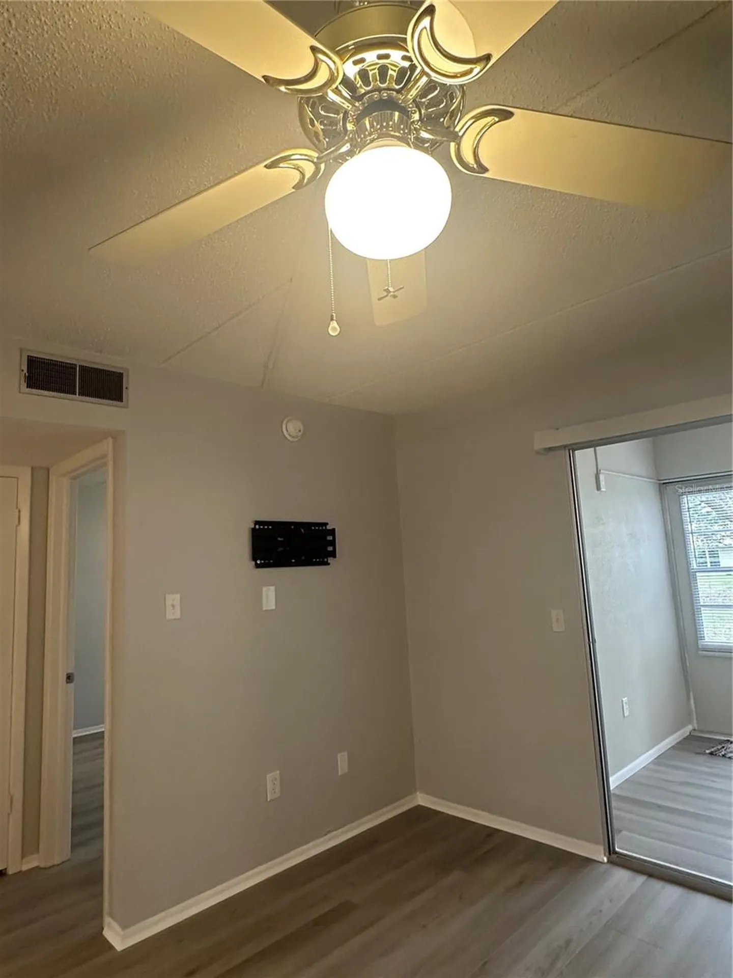 821 Patricia Avenue Dunedin FL 34698