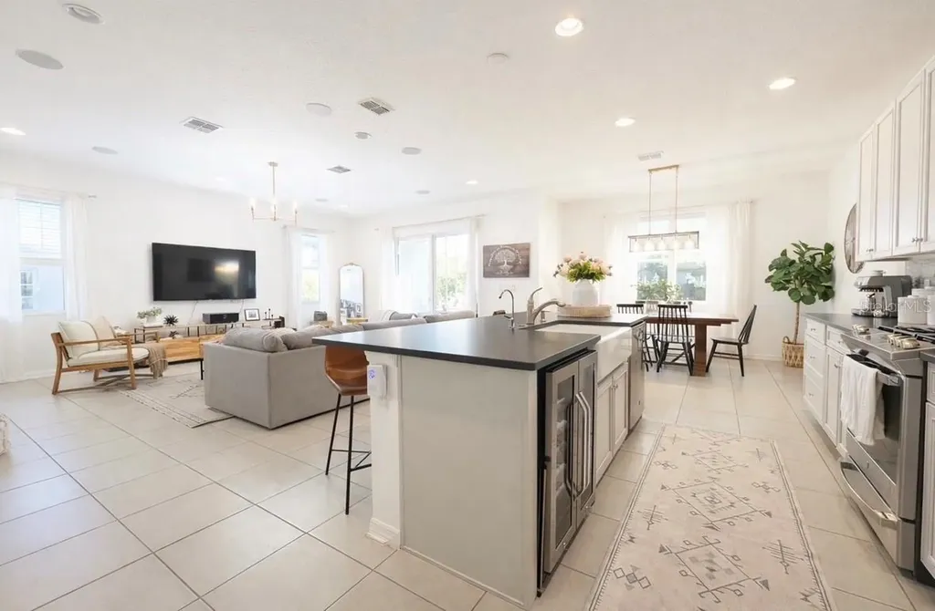 8205 Bayliss Court Orlando FL 32825