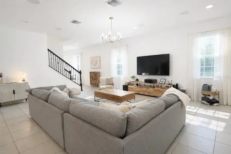 8205 Bayliss Court Orlando FL 32825