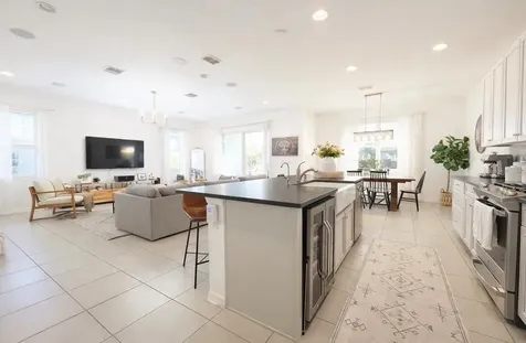 8205 Bayliss Court Orlando FL 32825
