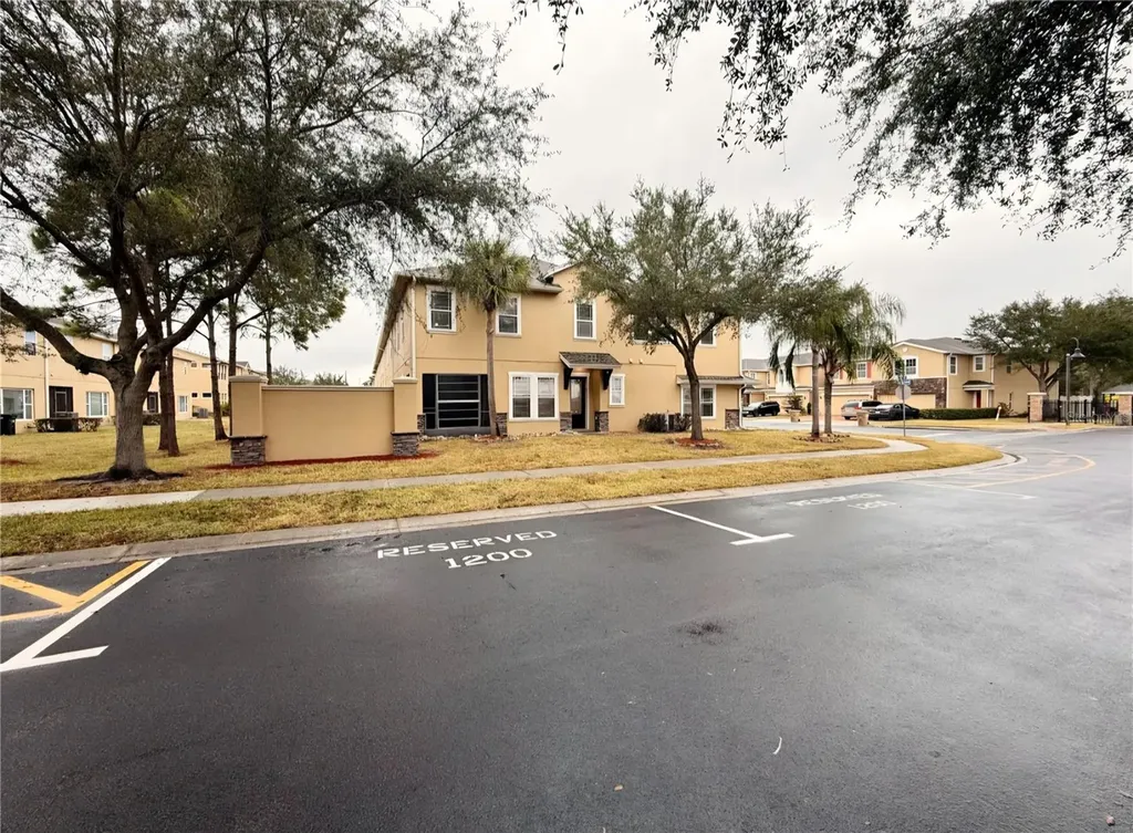1200 Teton Drive Kissimmee FL 34744
