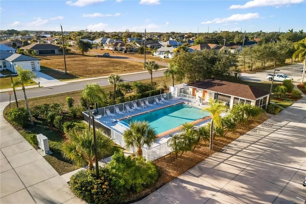 1186 Rio De Janeiro Avenue Punta Gorda FL 33983