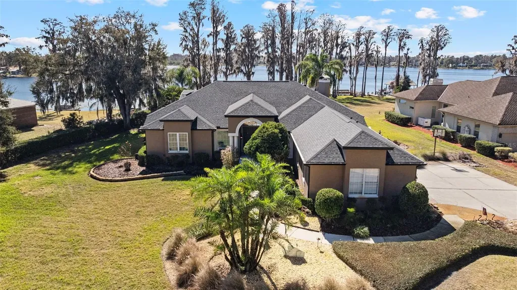 18991 Crooked Lane Lutz FL 33548