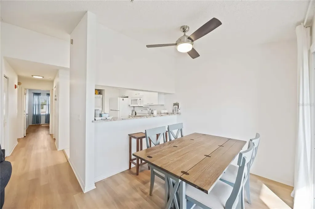 3607 E Bay Drive Holmes Beach FL 34217