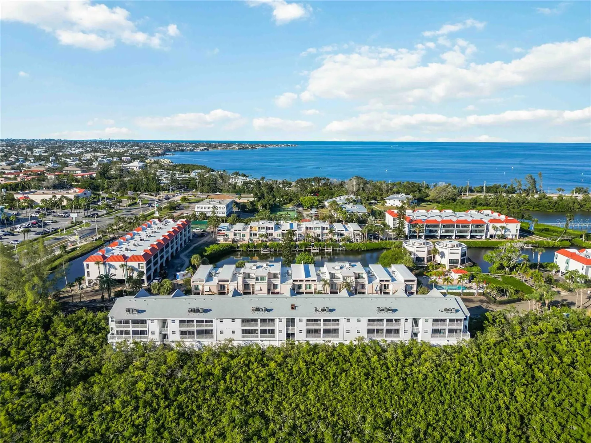 3607 E Bay Drive Holmes Beach FL 34217