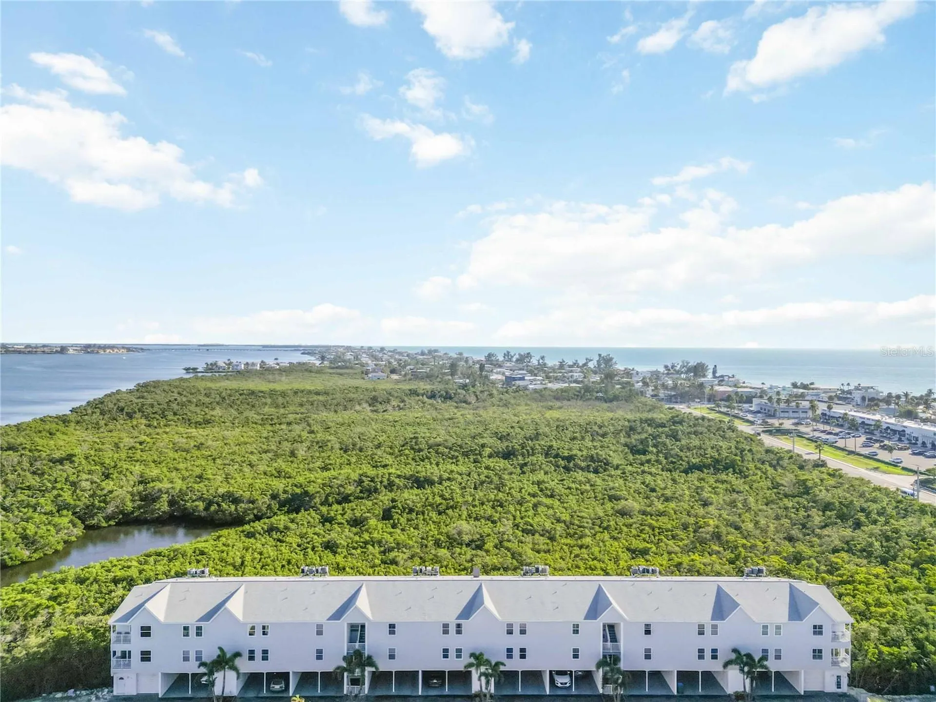 3607 E Bay Drive Holmes Beach FL 34217