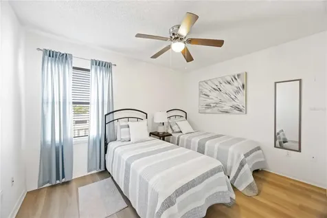 3607 E Bay Drive Holmes Beach FL 34217
