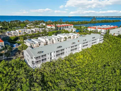3607 E Bay Drive Holmes Beach FL 34217