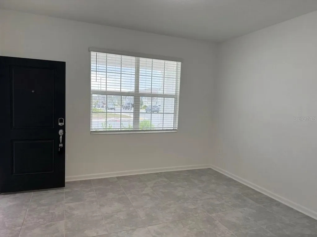 2059 Punch Bowl Avenue Davenport FL 33837