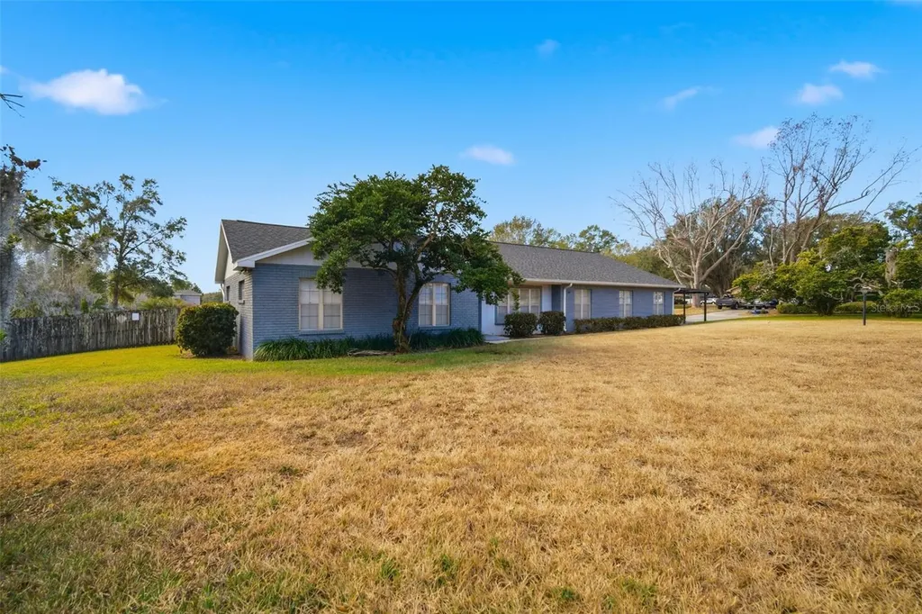 2842 Springdell Circle Valrico FL 33596