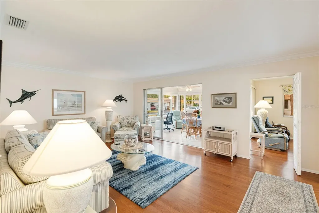 2717 Riverbluff Place Sarasota FL 34231