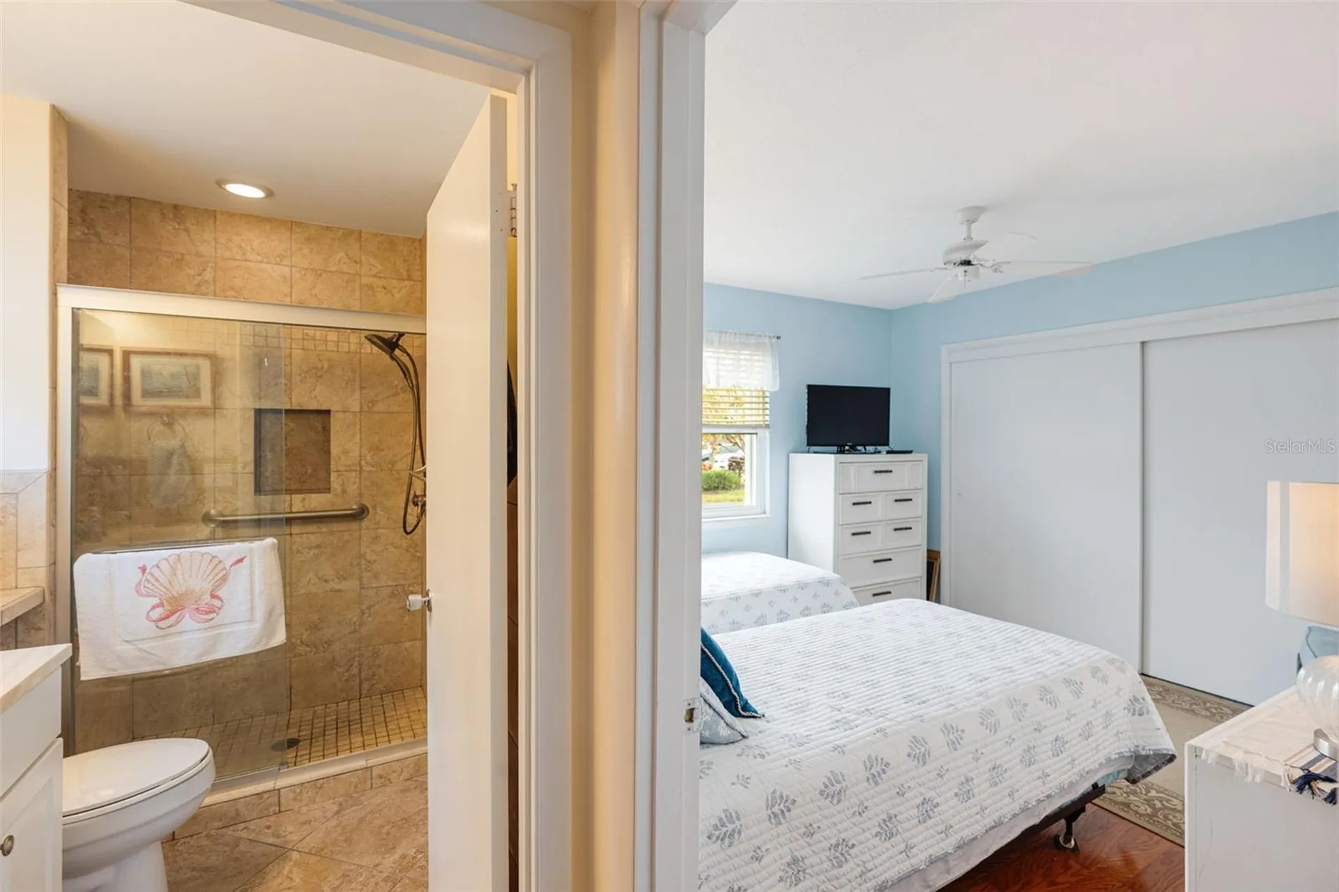 2717 Riverbluff Place Sarasota FL 34231
