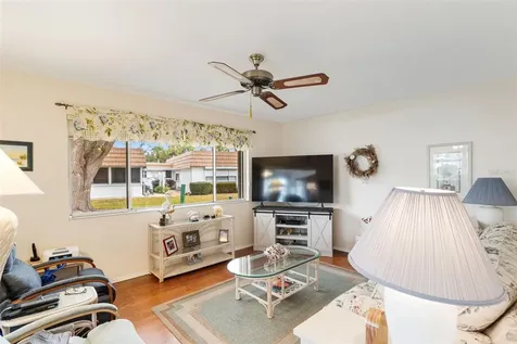 2717 Riverbluff Place Sarasota FL 34231